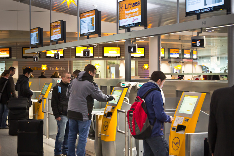 Reisebericht Oslo - Checkin Automaten am Flughafen München