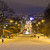 Langzeitaufnahme der Karl Johans Gate in Oslo bei Nacht