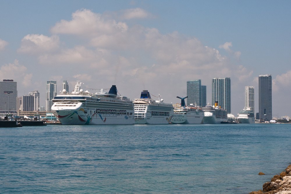 Karibik-Kreuzfahrtschiffe in Miami