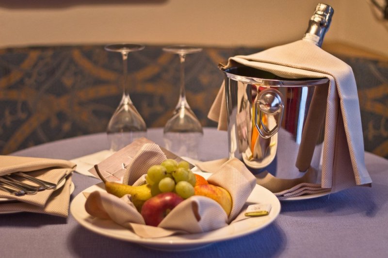 Livigno Champagner Hotel Obstkorb