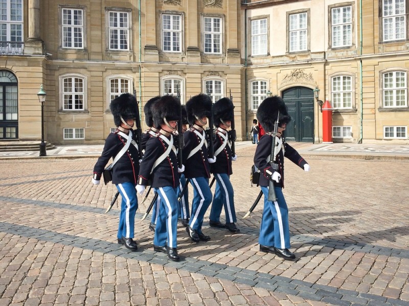 Schloss Amalienborg Kopenhagen Wachablöse