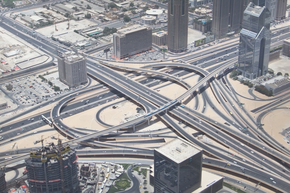 Dubai Metro über Sheikh Zayed Road