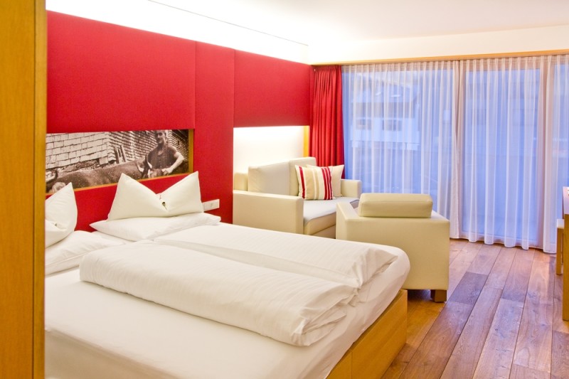 Hotel_Sonne_Lifestyle_Resort_Mellau_Vorarlberg_Wellness_Spa_Sauna_Pool_01