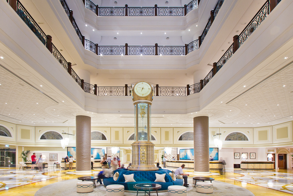 Waldorf Astoria Lobby Clocktower Uhrturm