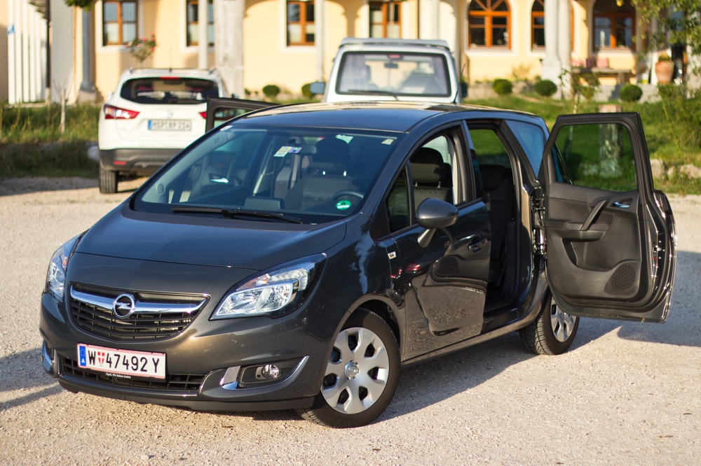 Opel Meriva Mietwagen  SIXT
