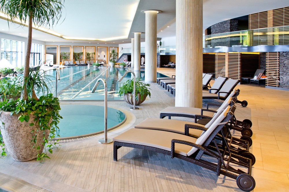 Wellness Spa Pool Interalpen-Hotel Tyrol
