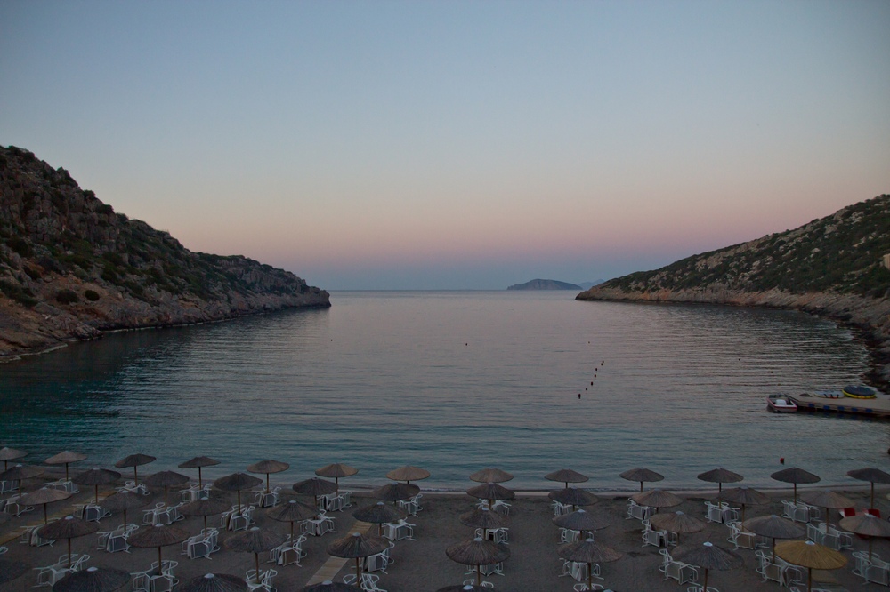 Kreta Bucht Sonnenuntergang Daios Cove Luxury Resort & Villas Kreta
